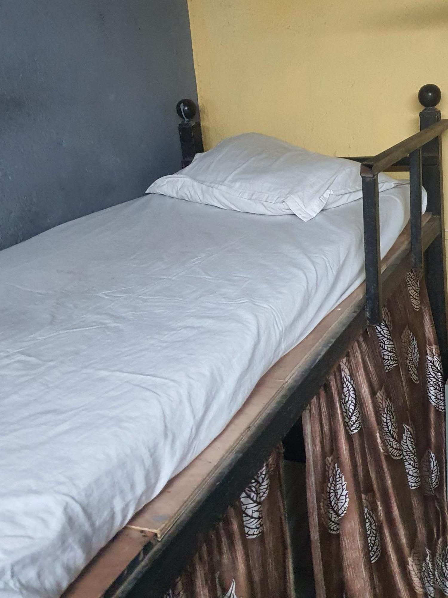 Bapuji Dormitory Hostel 뭄바이 외부 사진